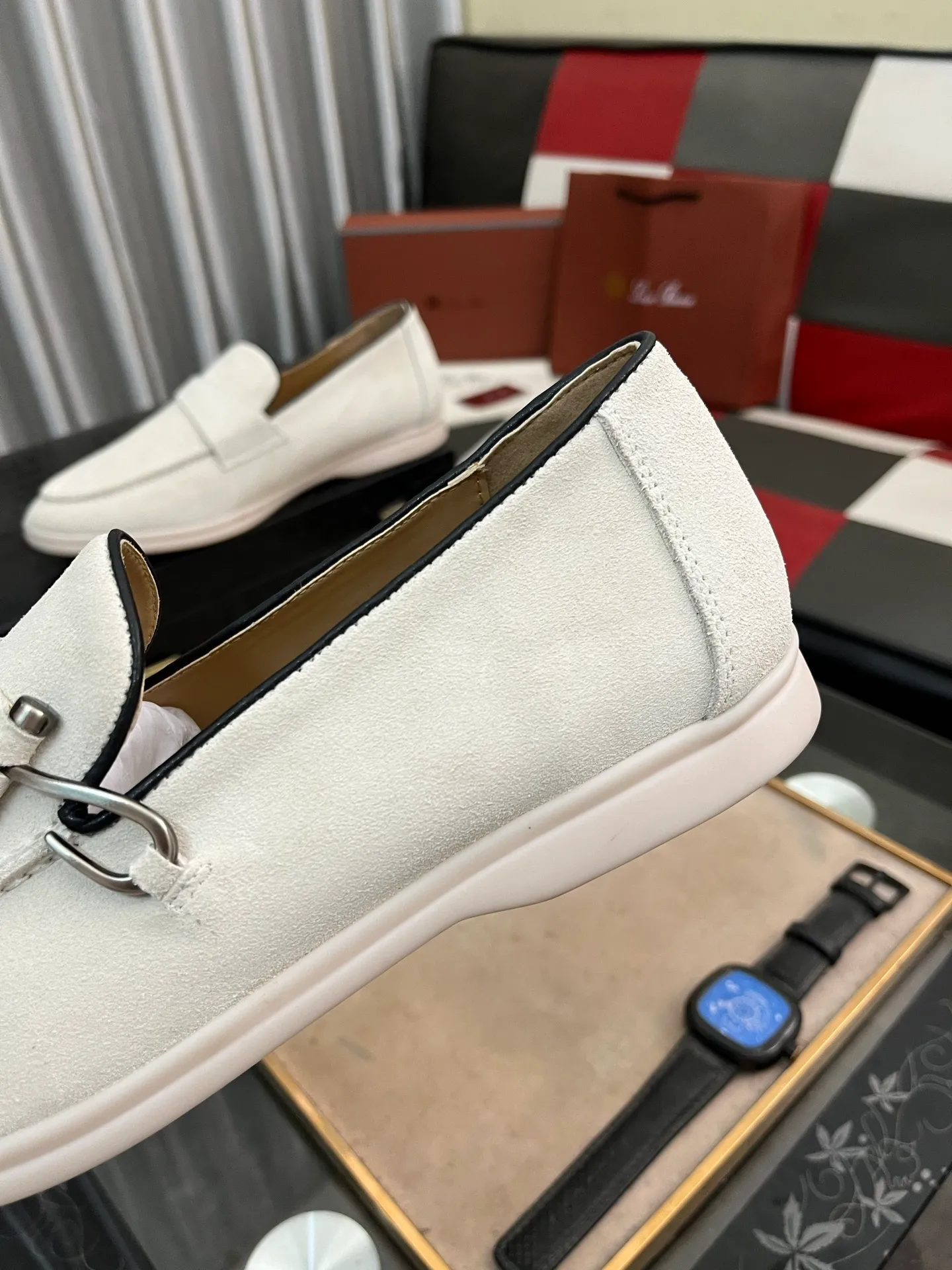 Men's Men's Shoes💰420⌚️⌚️【Loro Piana】LP couple's casual sneakers. Simple and fashionable, the upper is made of cow suede and leather. Sheepskin feet. Custom rubber sole. Size: Female 35-42 (35, 41, 42, 43 customized are non-refundable) Male 38-46 (45, 46 customized)